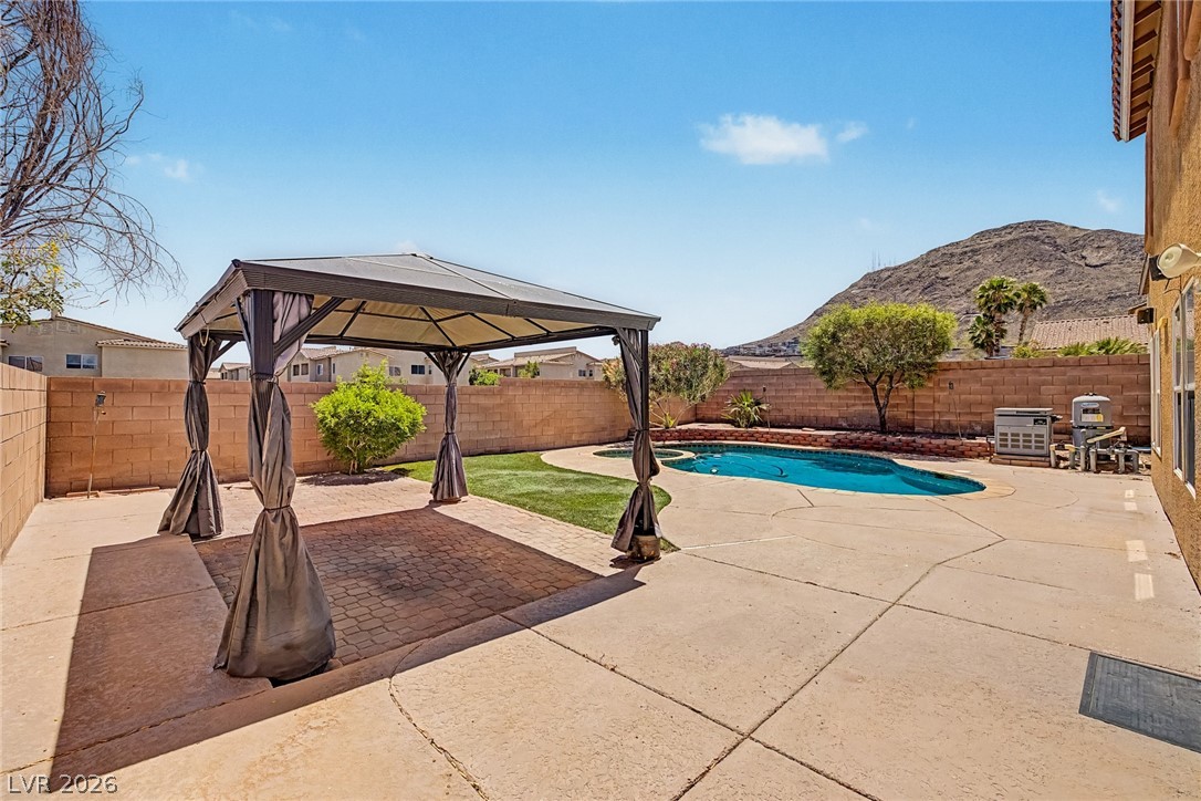 184 White Butte Street