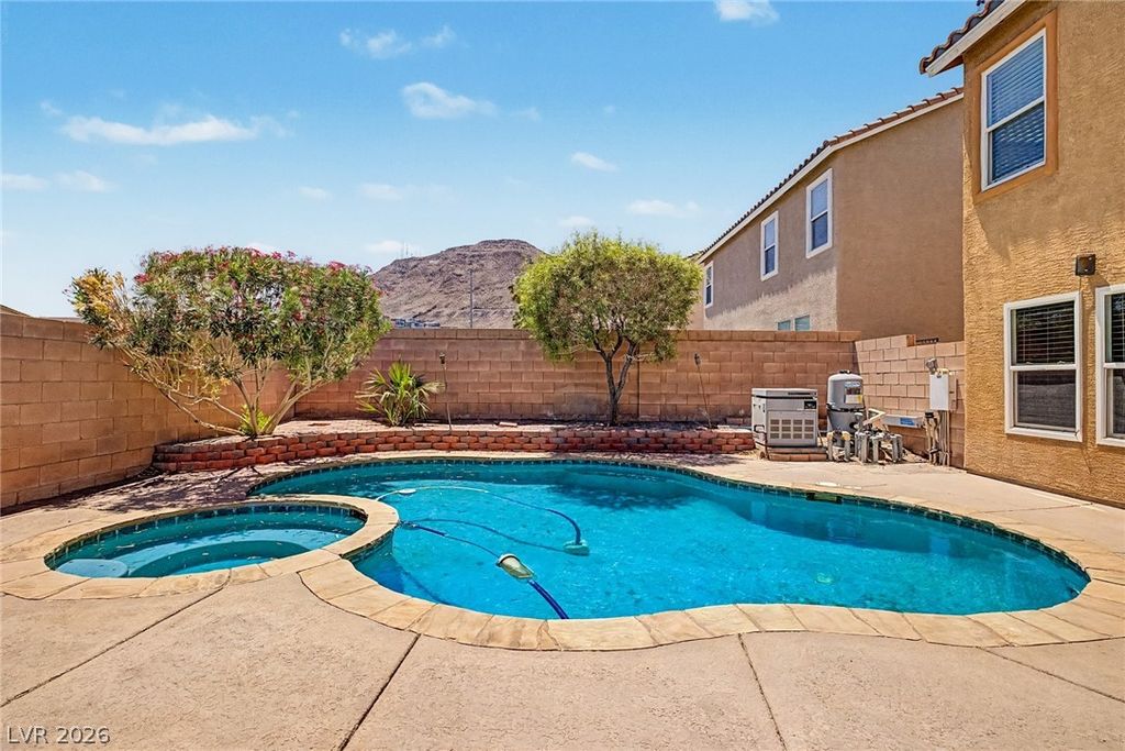 Photo of 184 White Butte Street, Henderson, NV 89012 (MLS # 2784366)