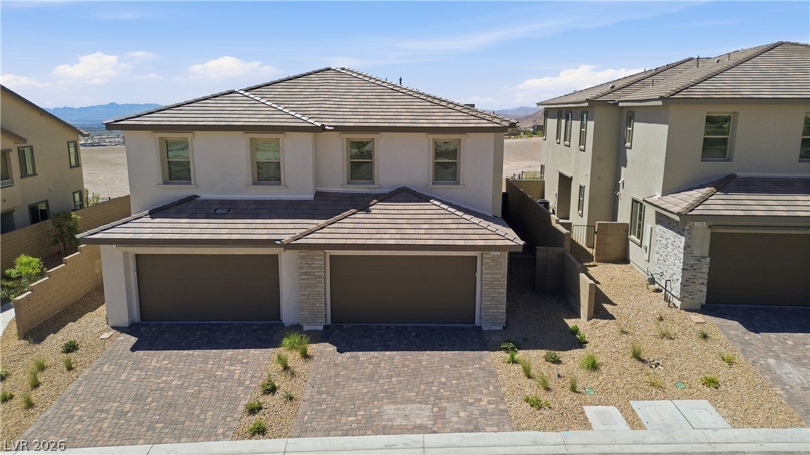 12131 Red Iris Ave