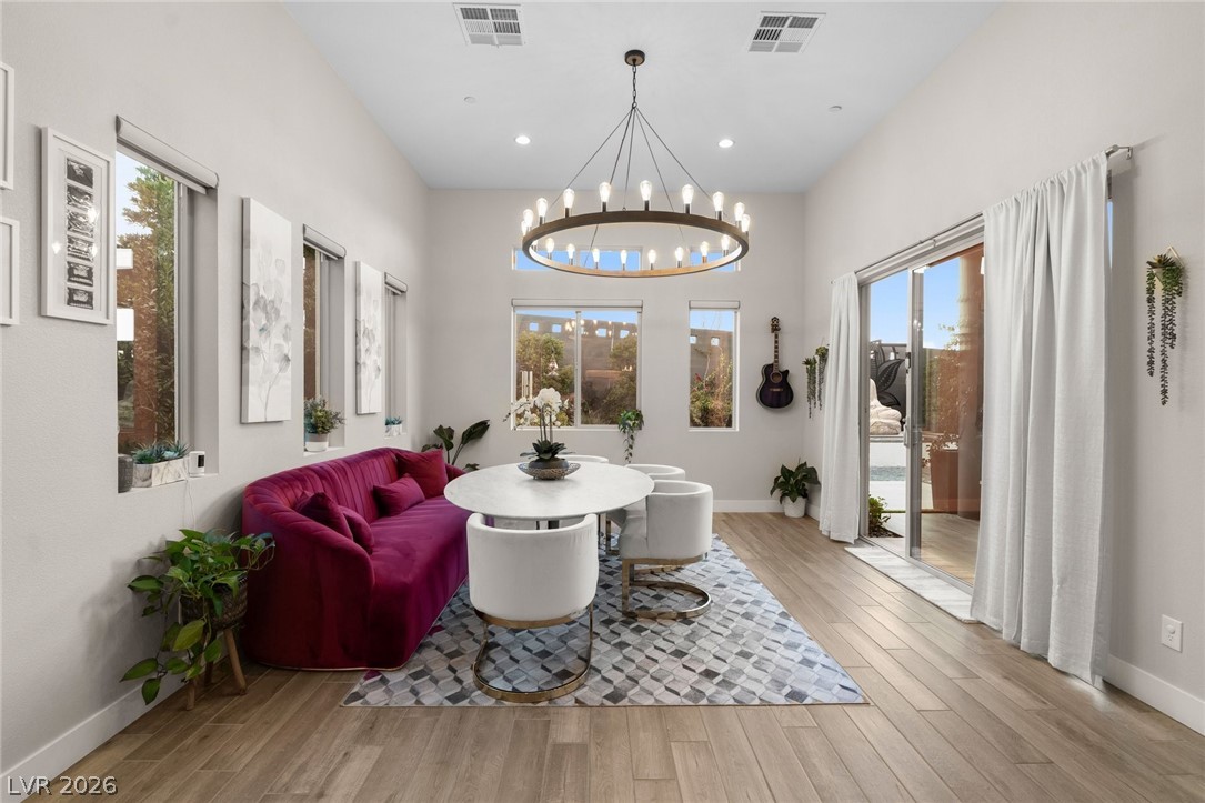 6262 Petroglyph Avenue