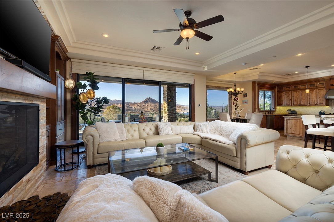 10 Via Potenza Court