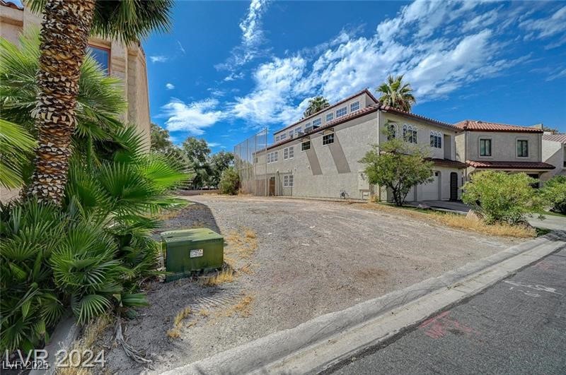 2847 Queens Courtyard Drive, Las Vegas, Nevada image 6