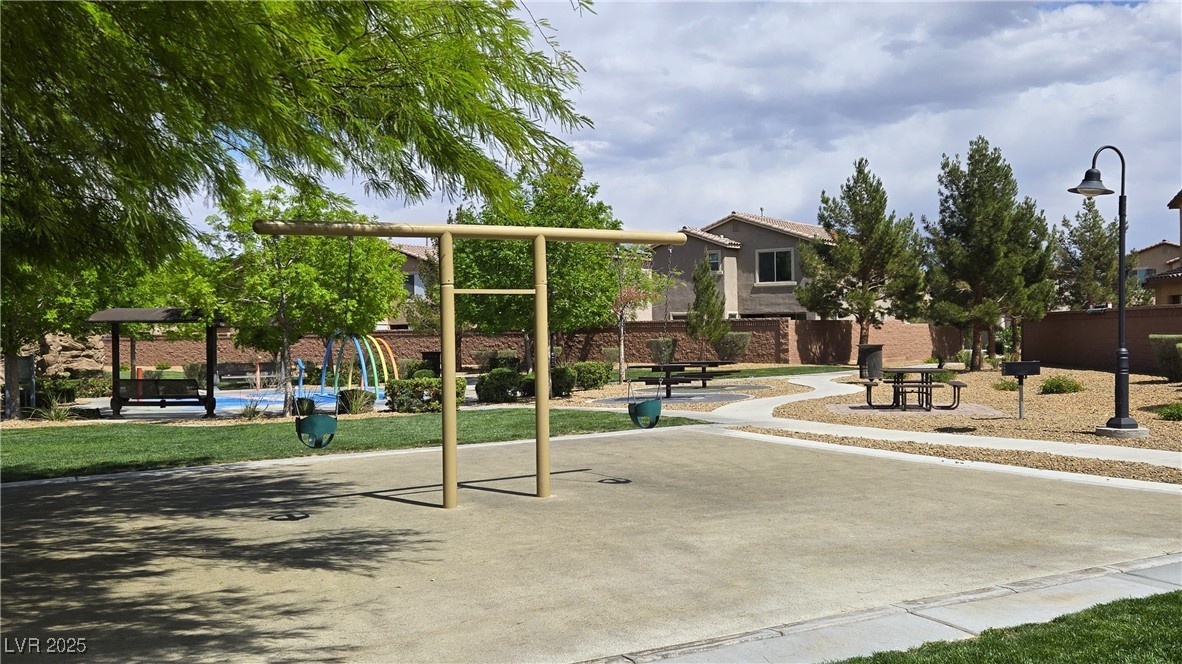 Las Vegas, Nevada 89122, United States, 3 Bedrooms Bedrooms, ,3 BathroomsBathrooms,Residential,Active,112714