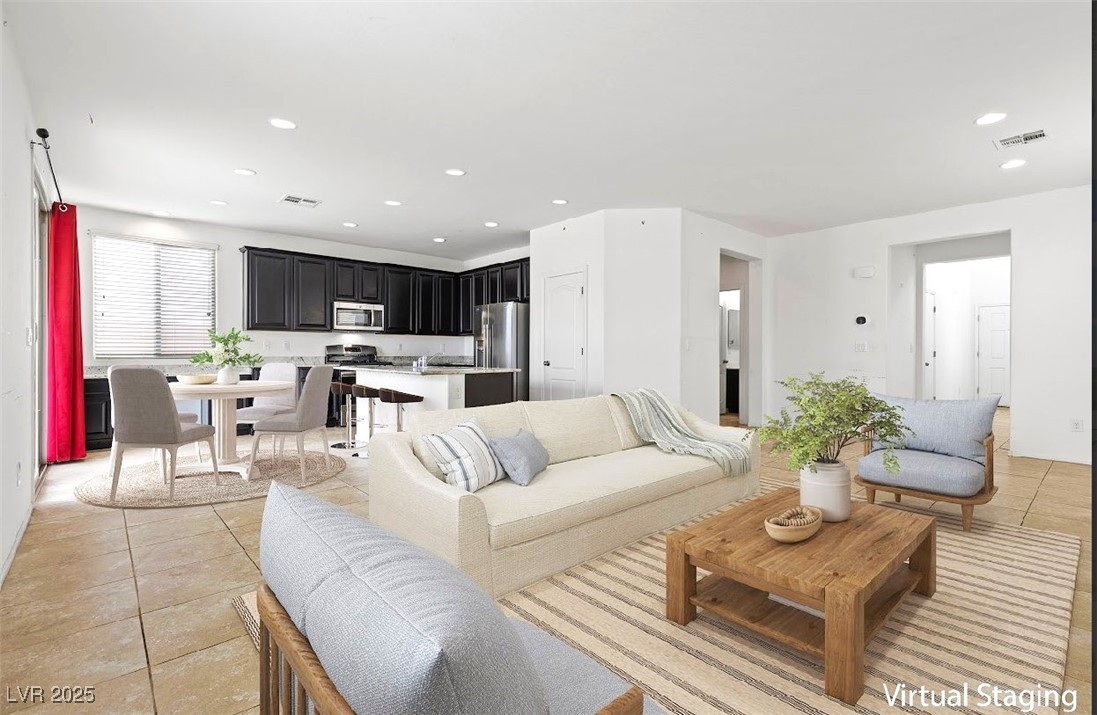 Las Vegas, Nevada 89122, United States, 3 Bedrooms Bedrooms, ,3 BathroomsBathrooms,Residential,Active,112714