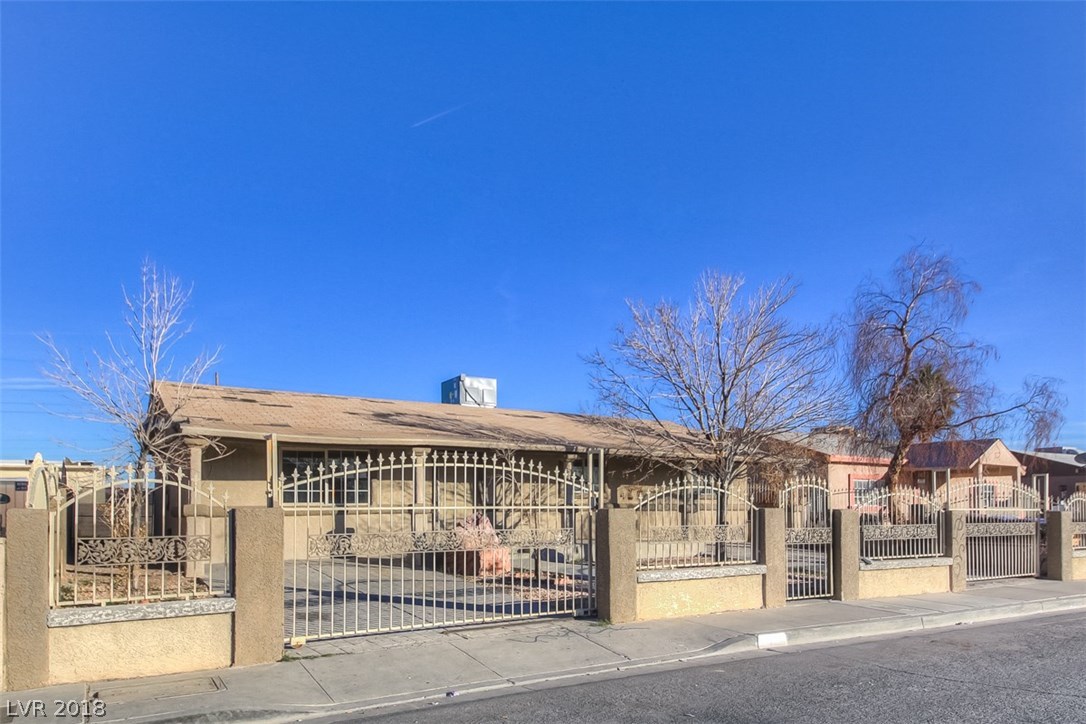 Photo 1 of 22 — 3532 ORVIS Street, North Las Vegas, NV 89030