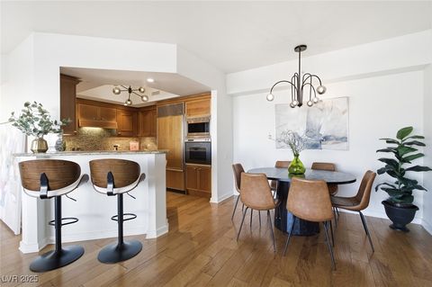 Photo of 2777 Paradise Road #607, Las Vegas, NV 89109 (MLS # 2734693)