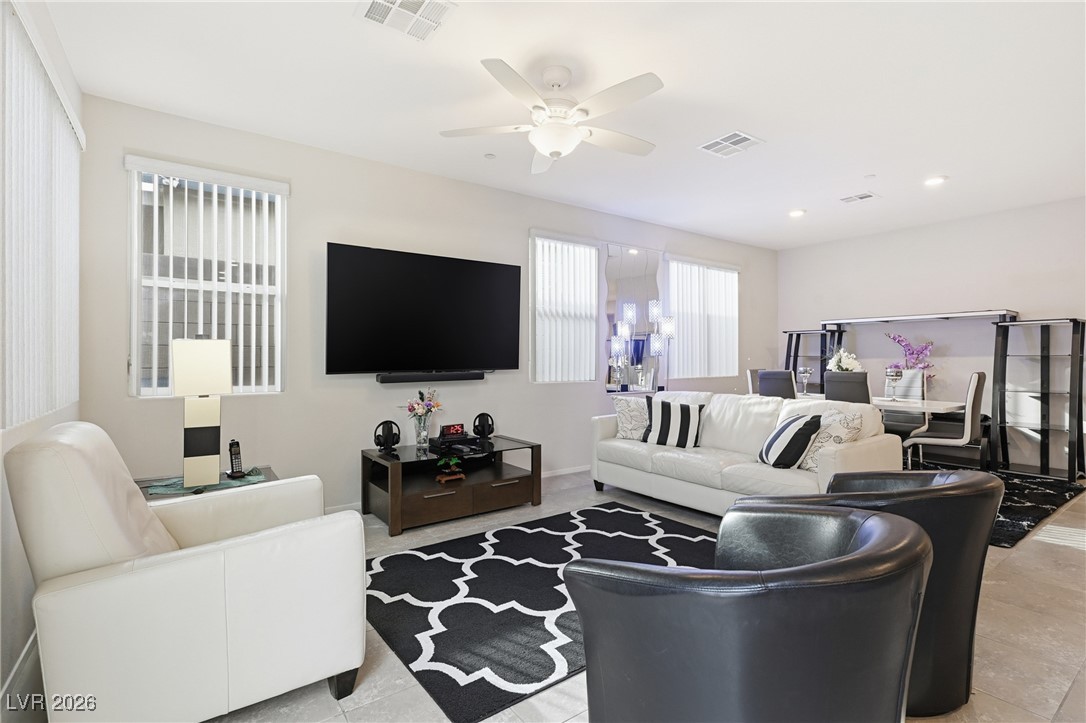 1305 Paseo Del Oso Lane