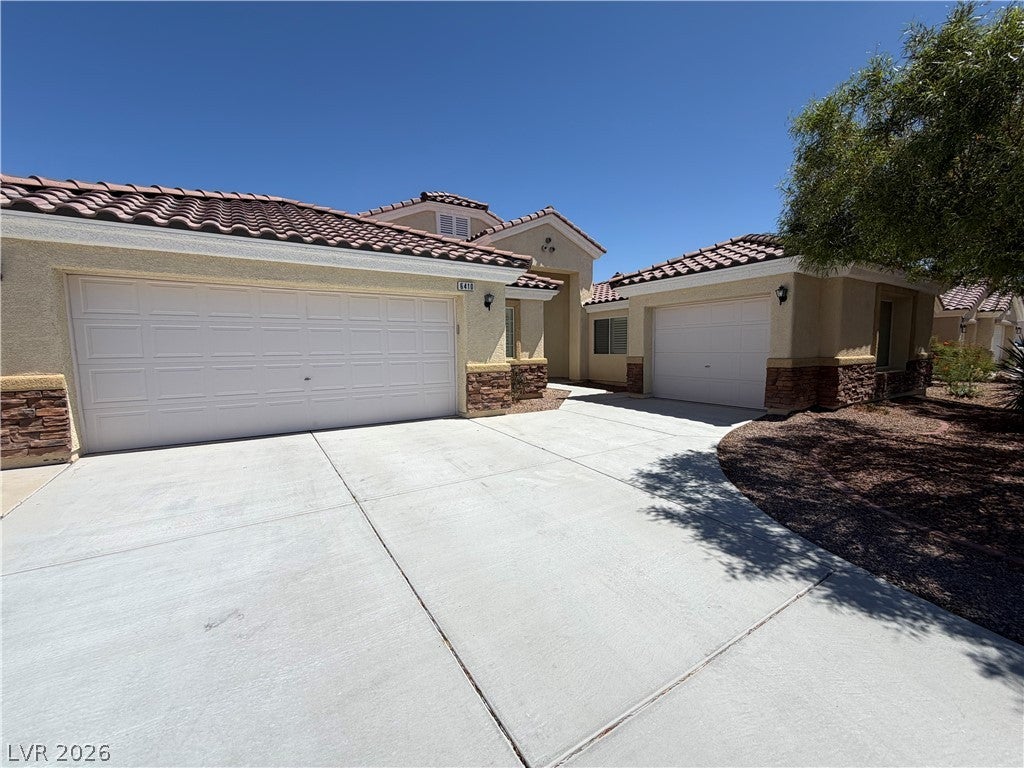 6410 Veranda Falls Court