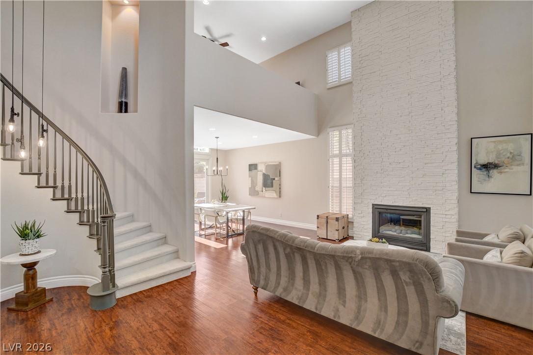 517 Tuscany View Street