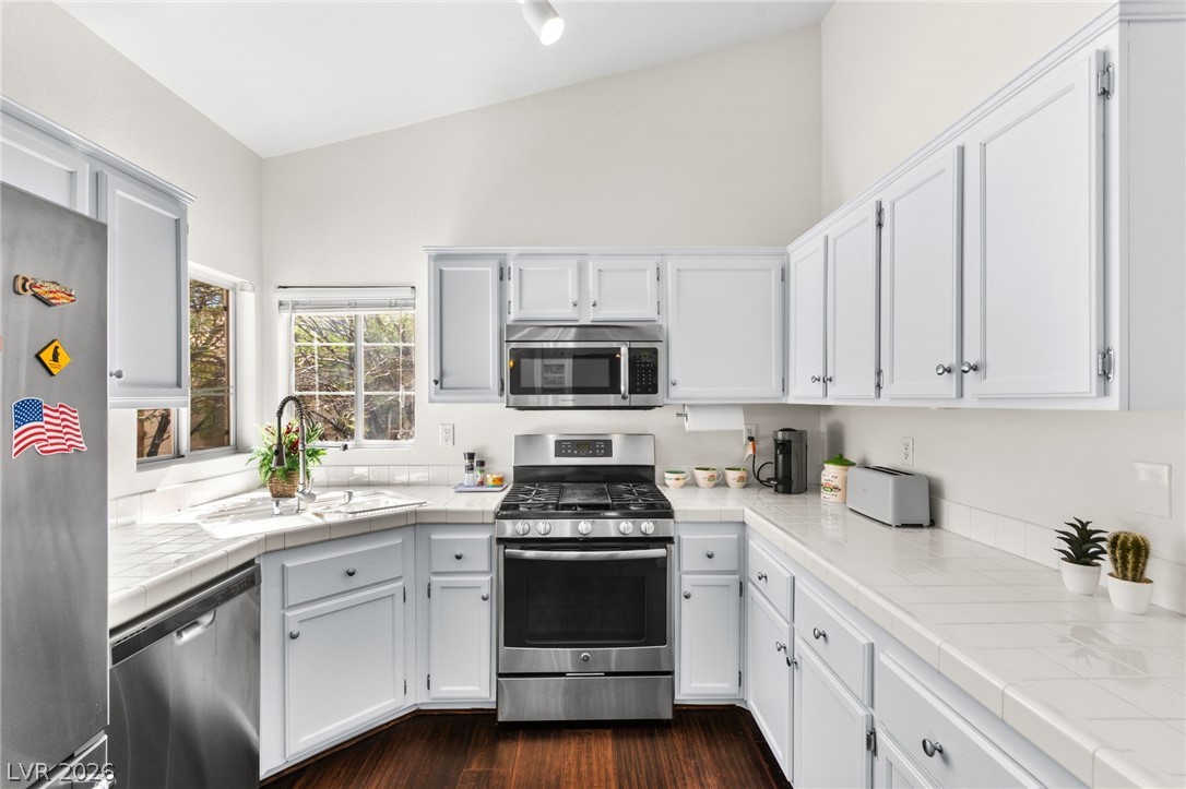 1830 N Buffalo Drive 2097