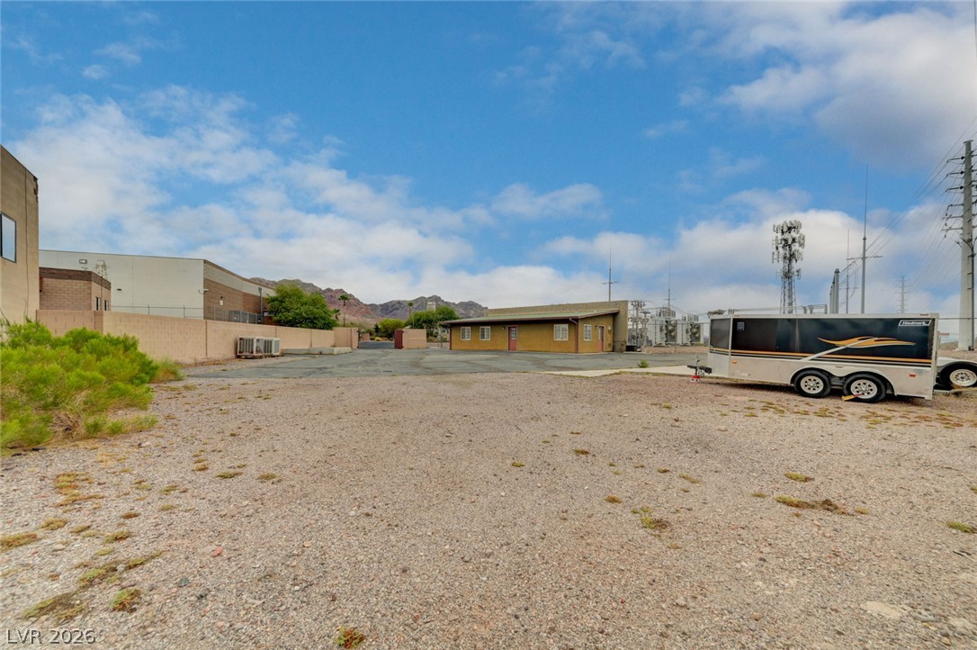 1005 Industrial Road