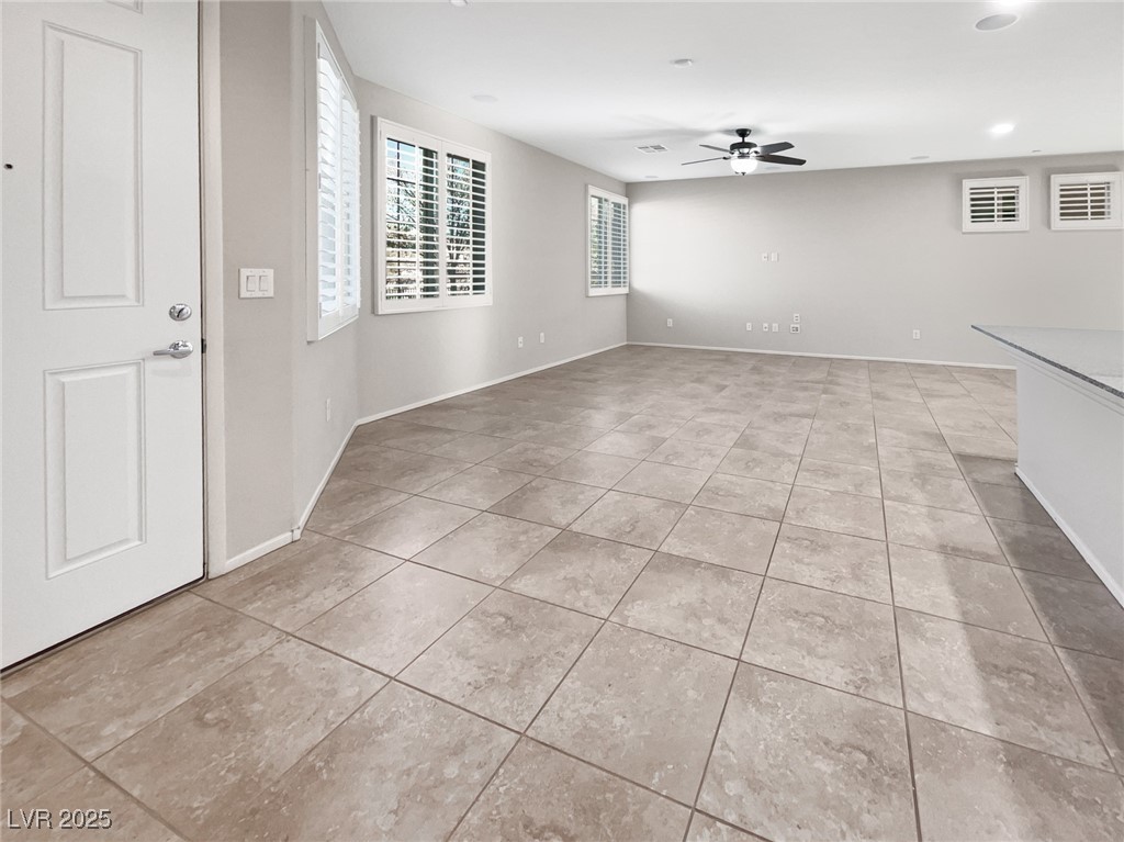 6106 Scarlet Leaf Street