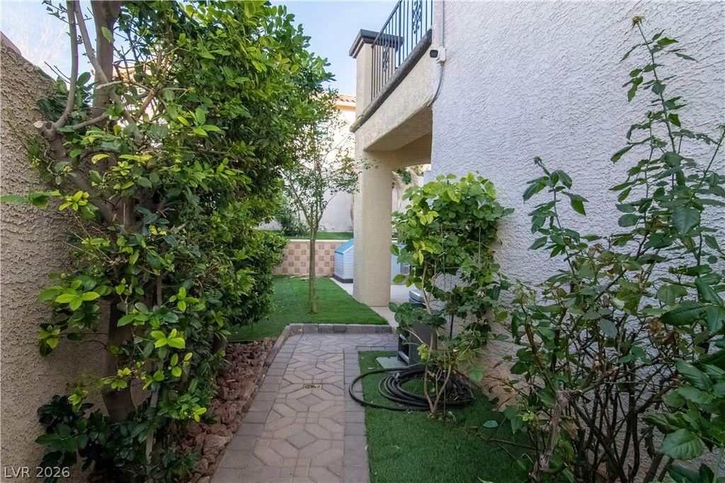 Photo of 394 Gatlinburg Court, Henderson, NV 89012 (MLS # 2759467)