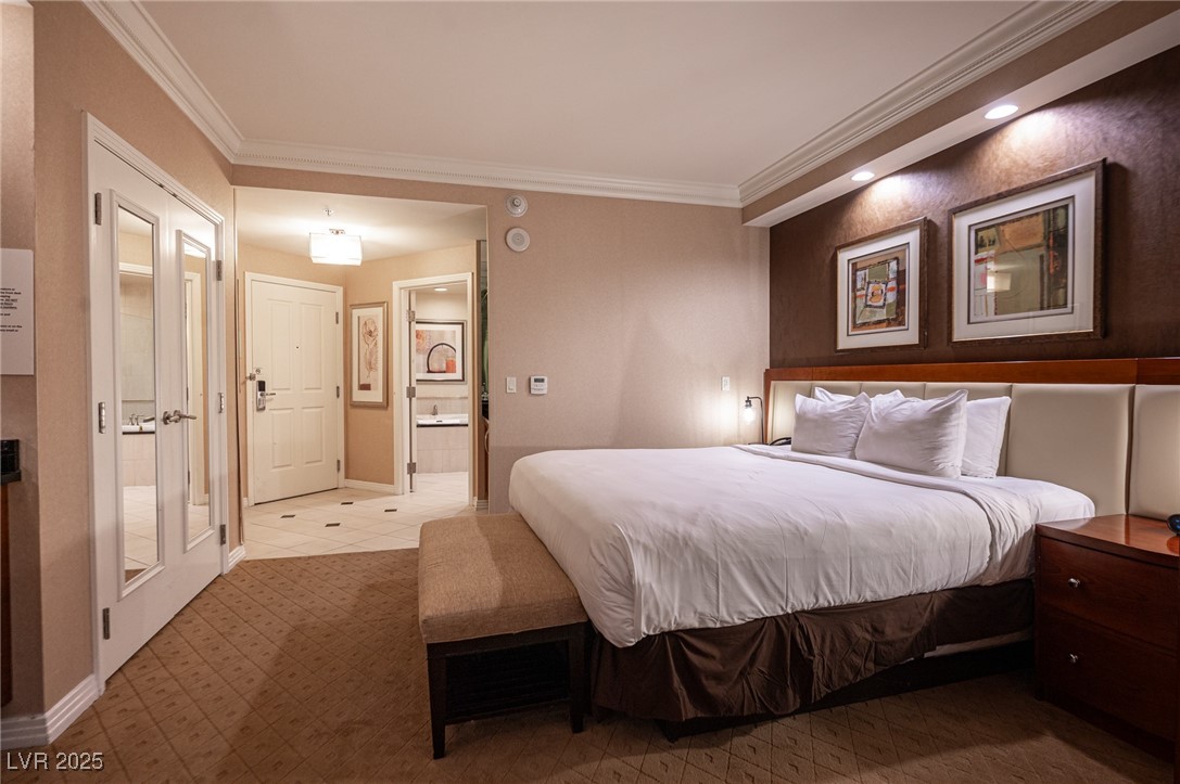 135 E HARMON Avenue 1017