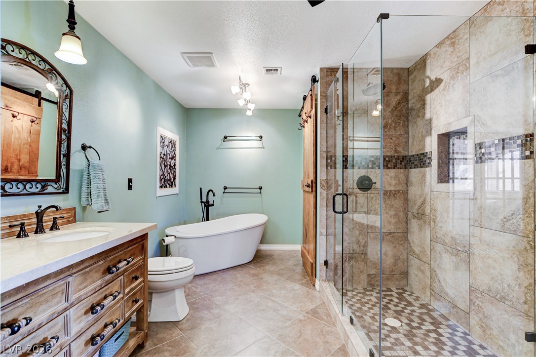 845 Robinson Lane