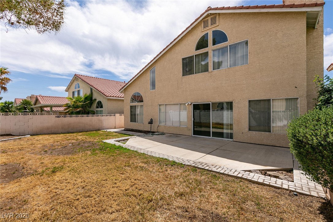 Las Vegas, Nevada 89128, United States, 4 Bedrooms Bedrooms, ,3 BathroomsBathrooms,Residential,Pending,113467