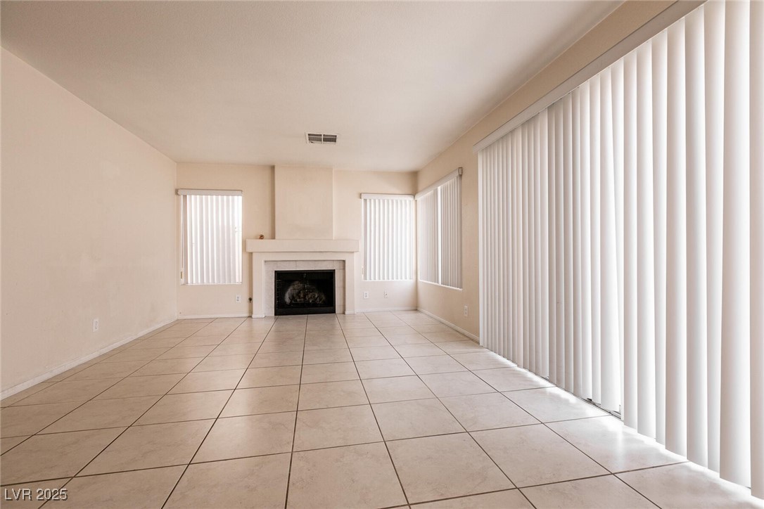 Las Vegas, Nevada 89128, United States, 4 Bedrooms Bedrooms, ,3 BathroomsBathrooms,Residential,Pending,113467