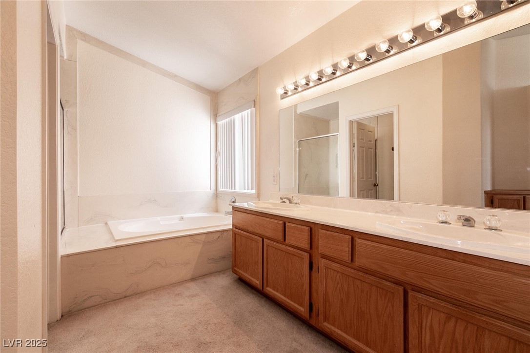 Las Vegas, Nevada 89128, United States, 4 Bedrooms Bedrooms, ,3 BathroomsBathrooms,Residential,Pending,113467