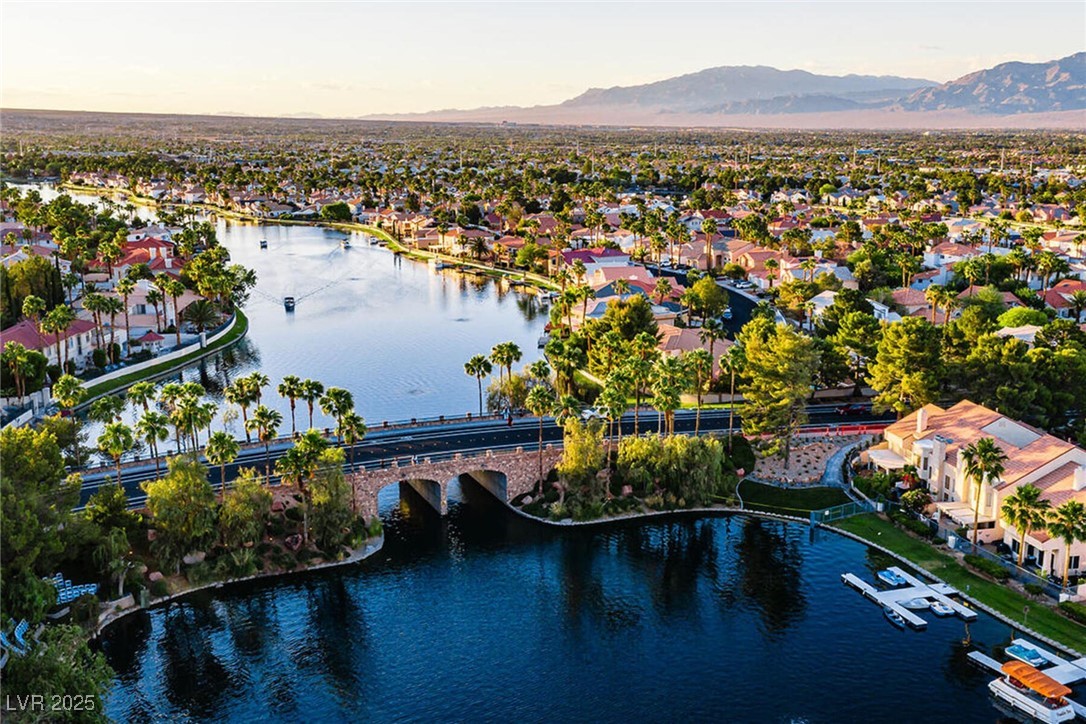 Las Vegas, Nevada 89128, United States, 4 Bedrooms Bedrooms, ,3 BathroomsBathrooms,Residential,Pending,113467