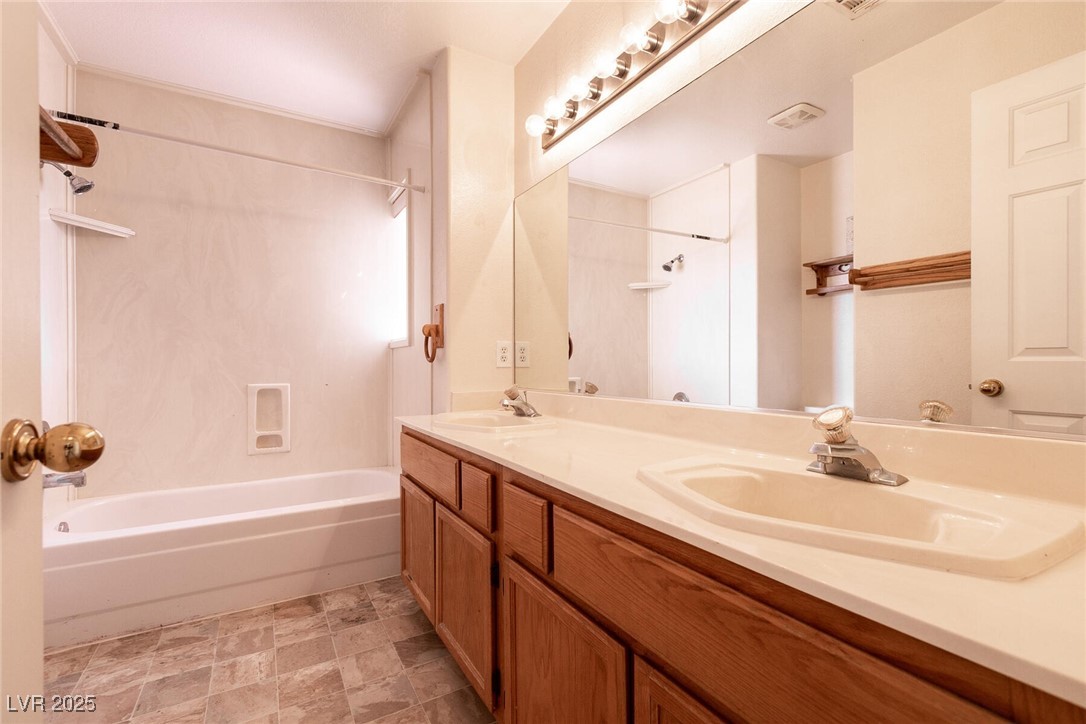 Las Vegas, Nevada 89128, United States, 4 Bedrooms Bedrooms, ,3 BathroomsBathrooms,Residential,Pending,113467