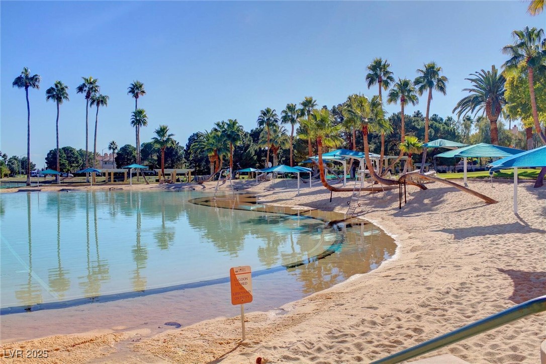 Las Vegas, Nevada 89128, United States, 4 Bedrooms Bedrooms, ,3 BathroomsBathrooms,Residential,Pending,113467