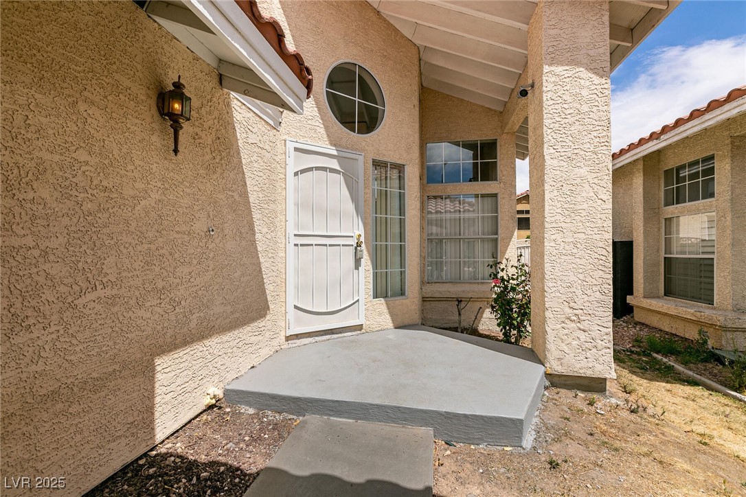 Las Vegas, Nevada 89128, United States, 4 Bedrooms Bedrooms, ,3 BathroomsBathrooms,Residential,Pending,113467