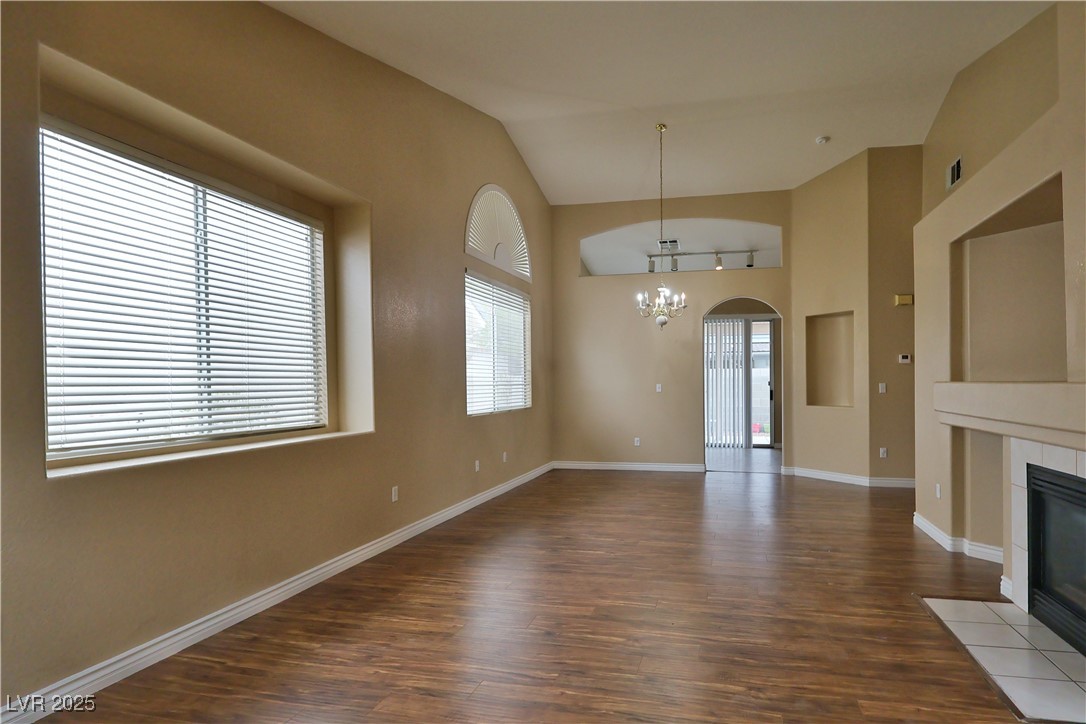 Properties 2 5236 Ladyhawk Way