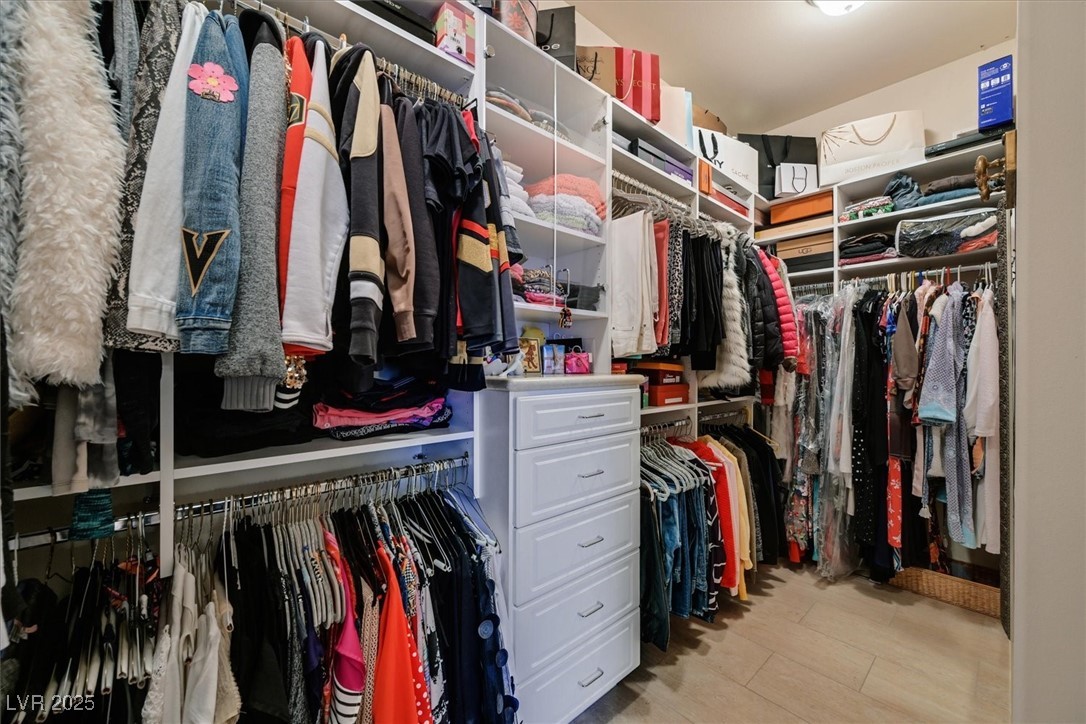 Las Vegas, Nevada 89135, United States, 4 Bedrooms Bedrooms, ,4 BathroomsBathrooms,Residential,Active,104450