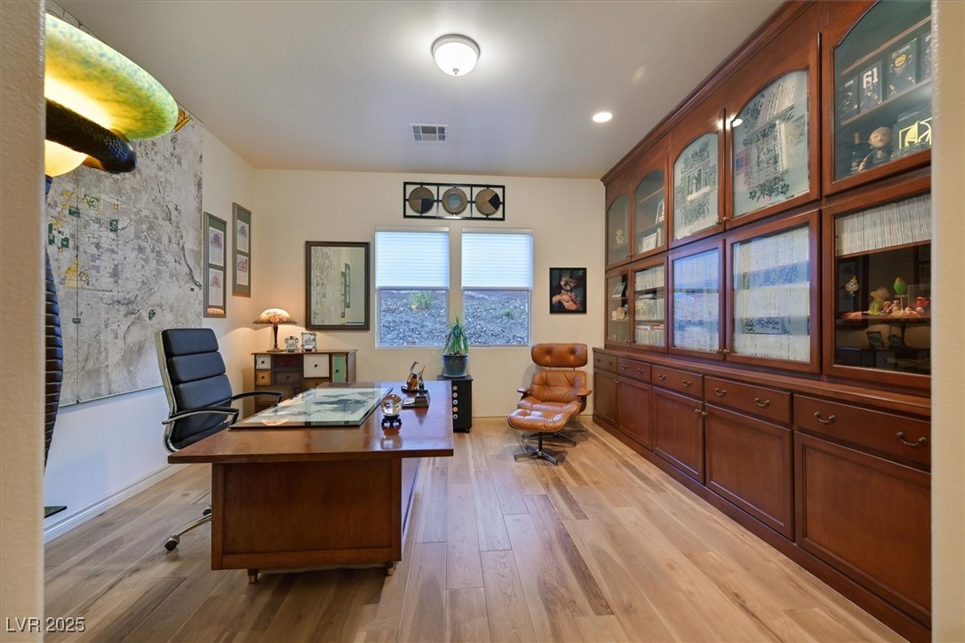 Las Vegas, Nevada 89135, United States, 4 Bedrooms Bedrooms, ,4 BathroomsBathrooms,Residential,Active,104450