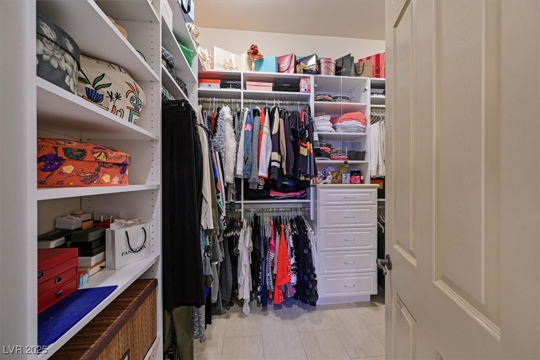 Las Vegas, Nevada 89135, United States, 4 Bedrooms Bedrooms, ,4 BathroomsBathrooms,Residential,Active,104450