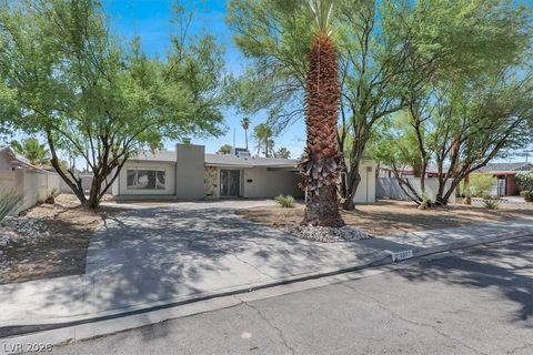 Photo of 1607 Silver Mesa Way, Las Vegas, NV 89169 (MLS # 2764910)