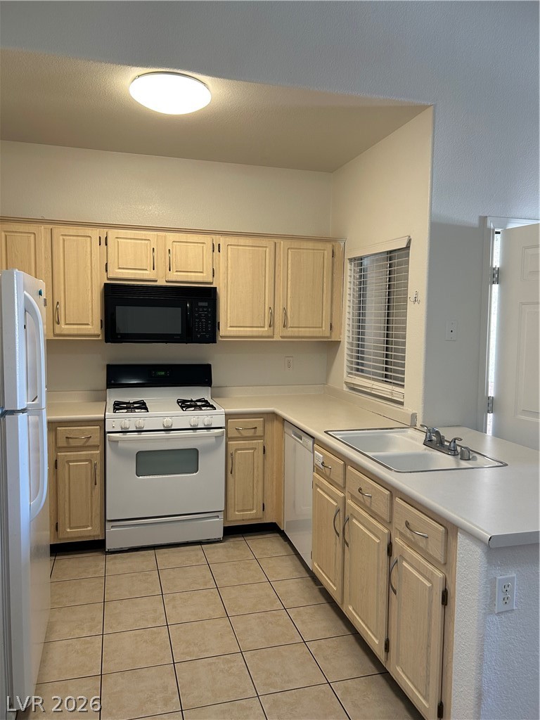 855 N Stephanie Street 1123