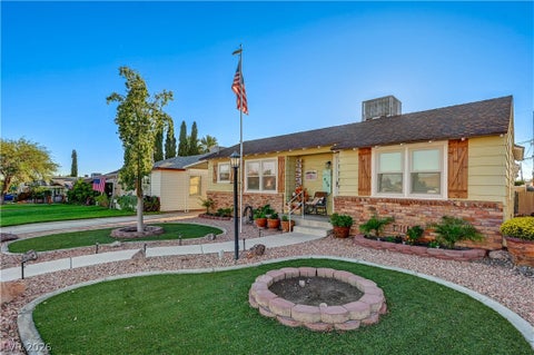 Photo of 636 G, Boulder City, NV 89005 (MLS # 2827127)