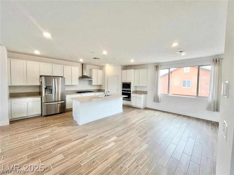 7348 Crown Landing Street