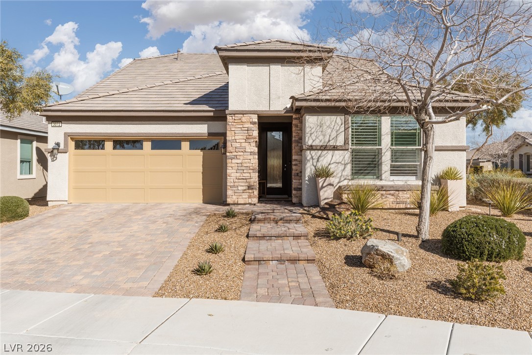 3072 Young Bouvier Avenue