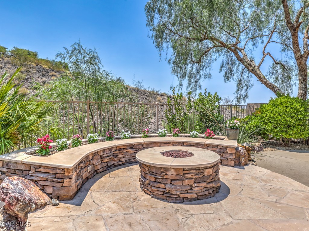 25 Gladewater Drive