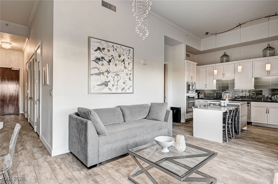 360 E Desert Inn Road 501