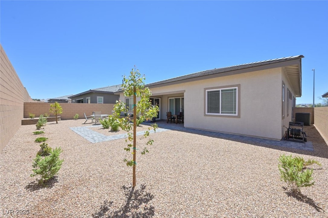 Henderson, Nevada 89011, United States, 3 Bedrooms Bedrooms, ,2 BathroomsBathrooms,Residential,Active,184057