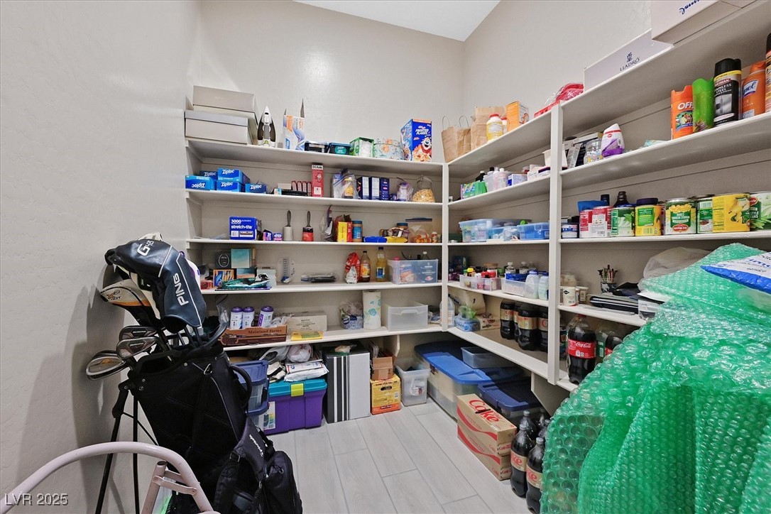 Henderson, Nevada 89011, United States, 3 Bedrooms Bedrooms, ,2 BathroomsBathrooms,Residential,Active,184057