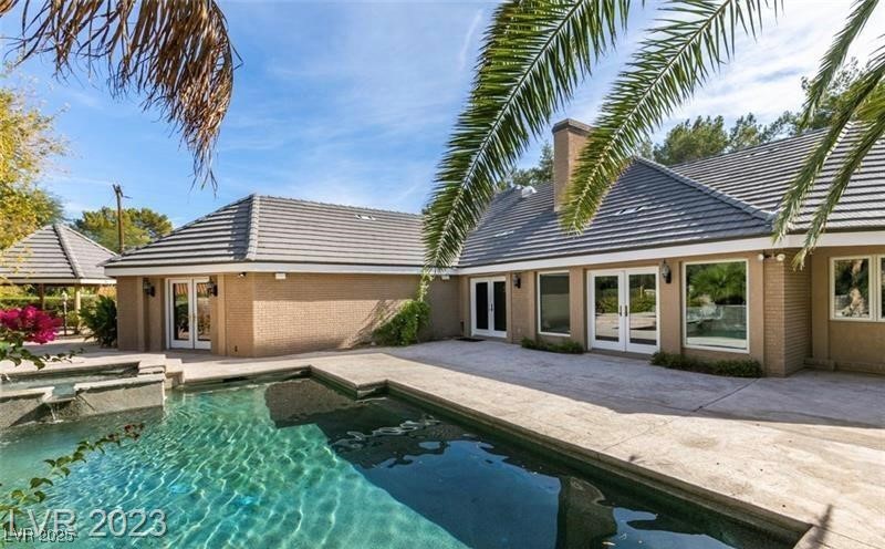 7258 Loma Alta Circle