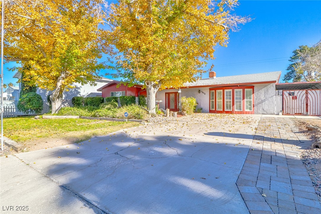 Properties 1 1512 Inverness Avenue