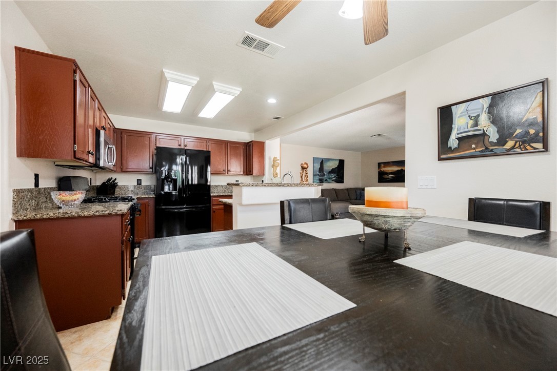 2008 Spruce Brook Drive, Henderson, Nevada image 4