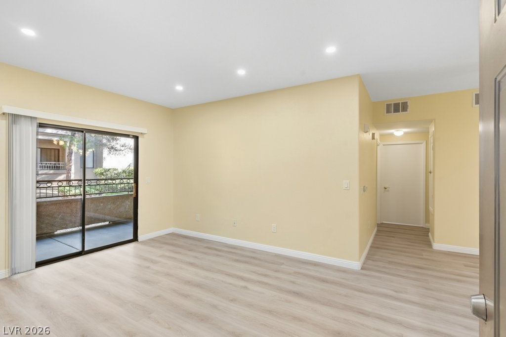 8250 N Grand Canyon Drive 1047