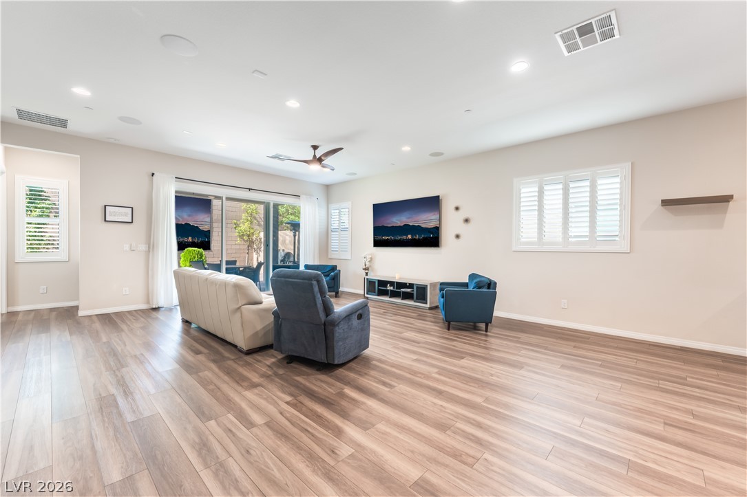 8657 Hartmont Street