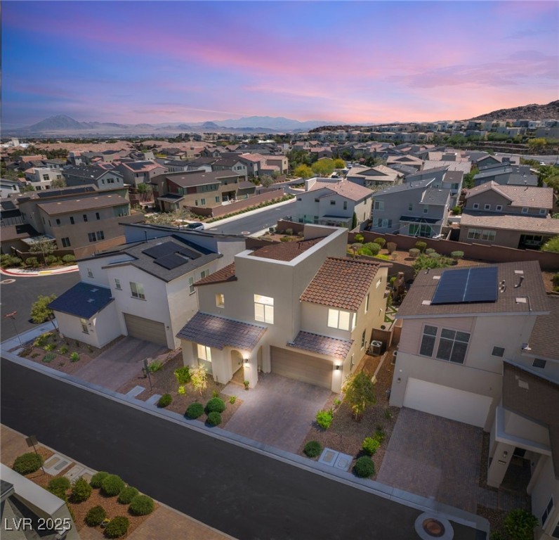812 Stannard Court, Henderson, Nevada image 2