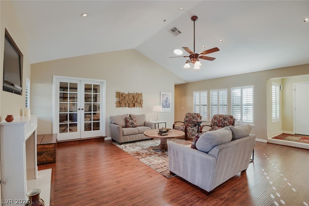 3102 La Mancha Way