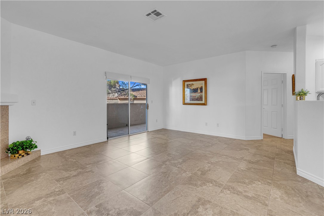 2050 W Warm Springs Road 4322
