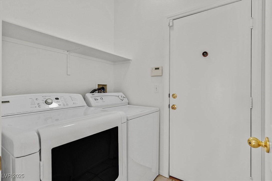 Las Vegas, Nevada 89123, United States, 3 Bedrooms Bedrooms, ,2 BathroomsBathrooms,Residential,Active,95169