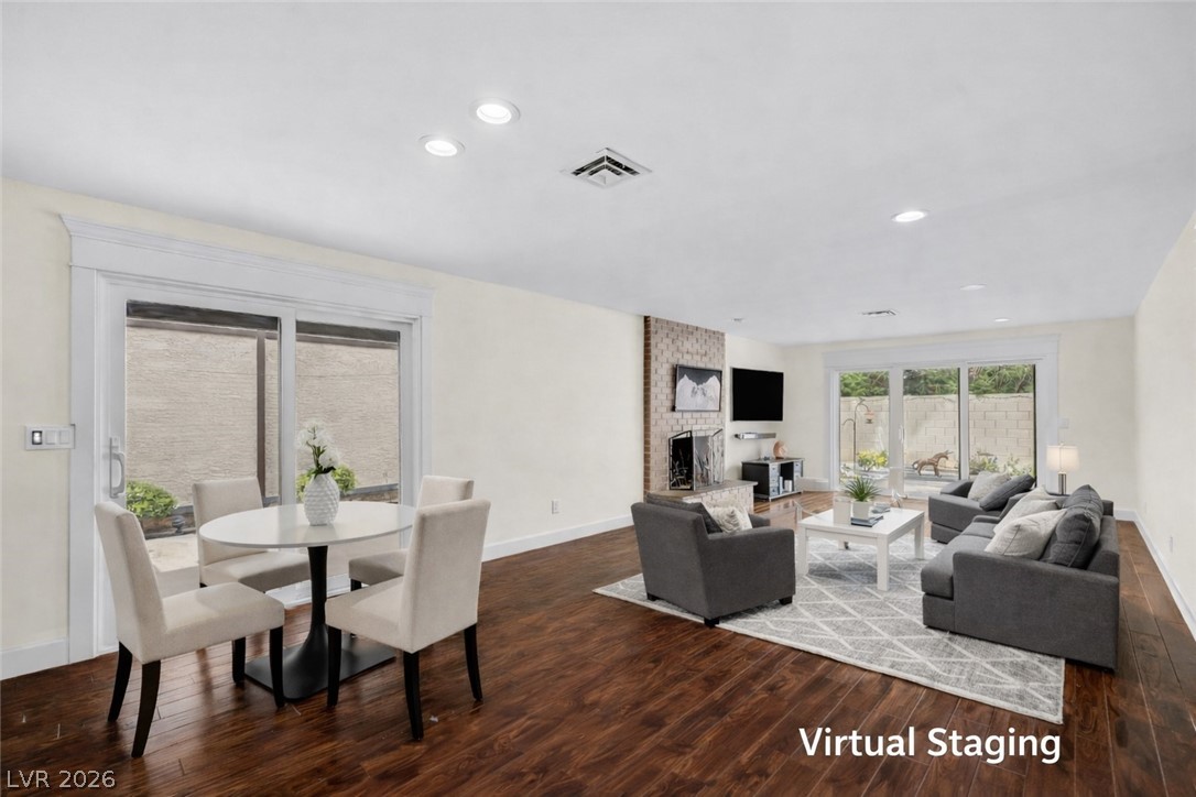 2494 Swan Lane