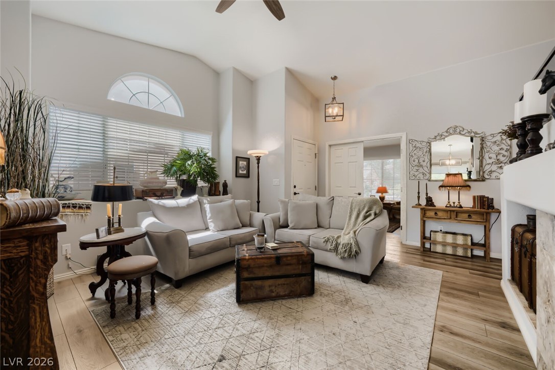 9848 Panorama Cliff Drive